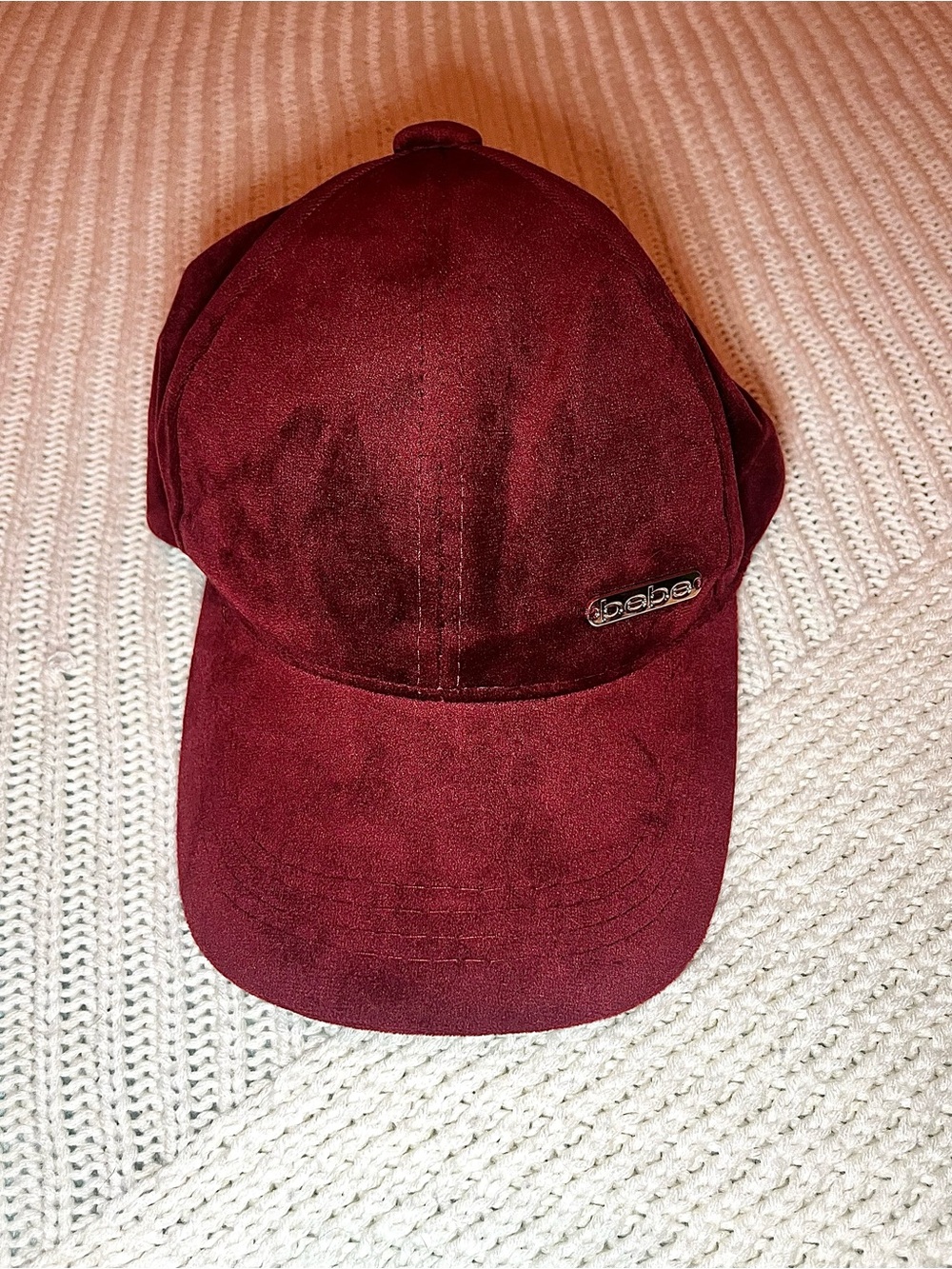 bebe Women’s burgundy velvet/faux-suede baseball hat